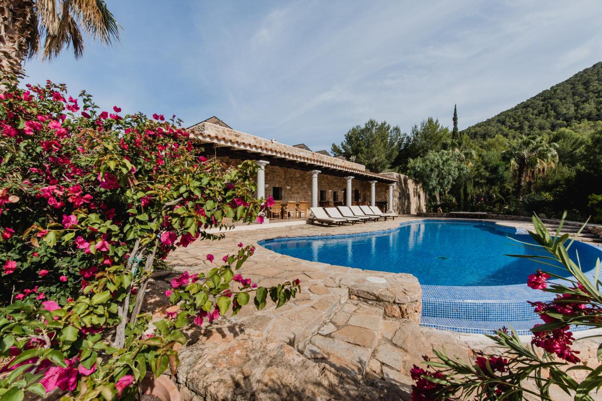 Villa & Guesthouse Paissa D'En Bernat カラ・タリダ エクステリア 写真