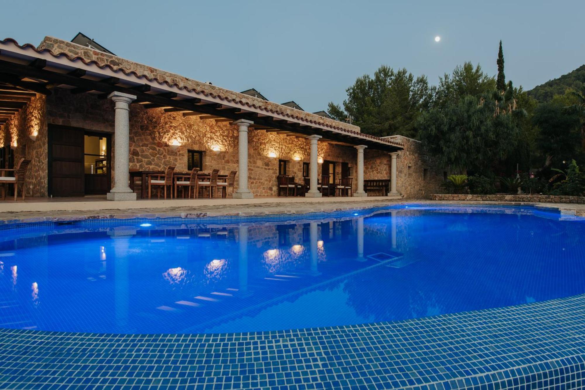 Villa & Guesthouse Paissa D'En Bernat カラ・タリダ エクステリア 写真
