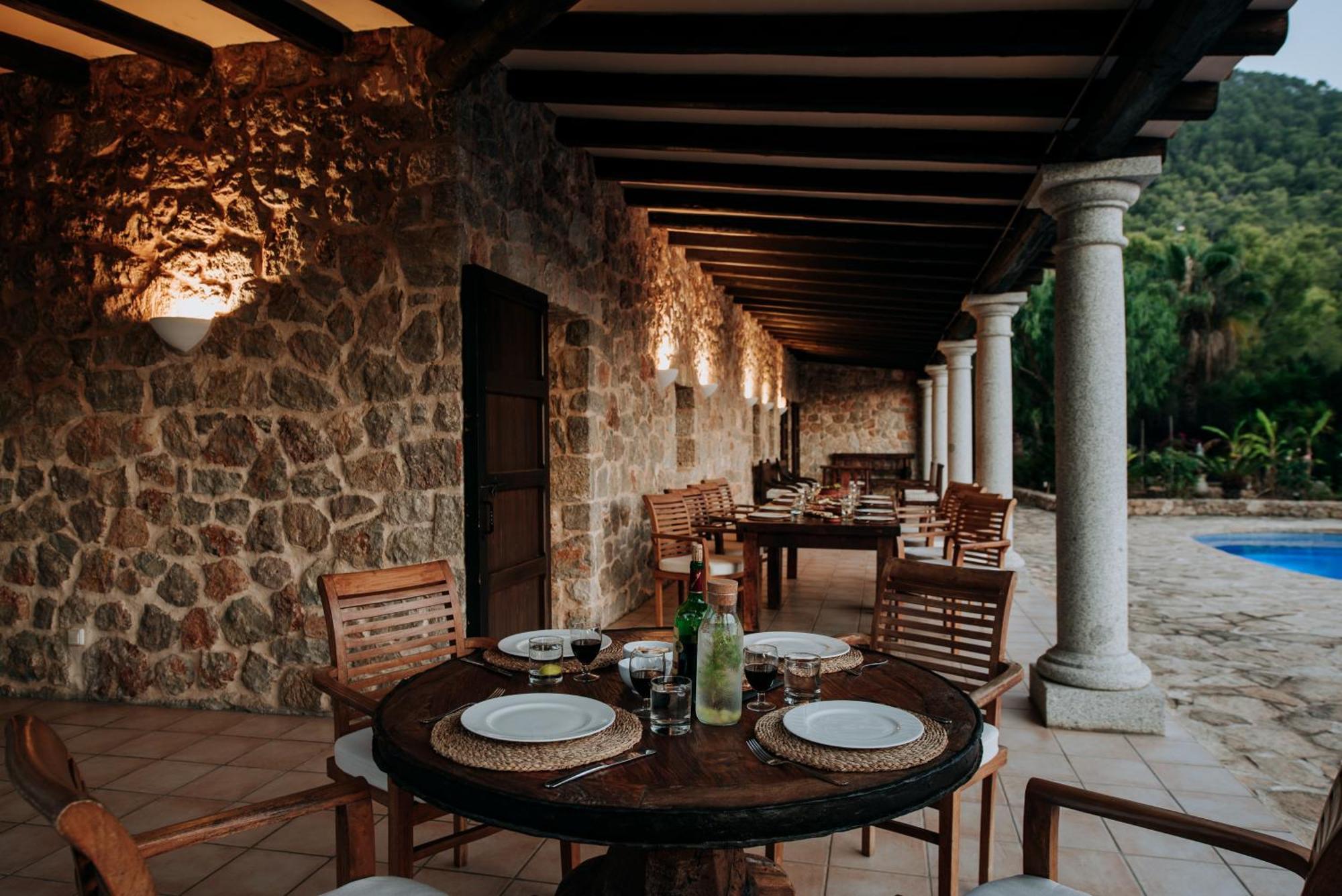 Villa & Guesthouse Paissa D'En Bernat カラ・タリダ エクステリア 写真