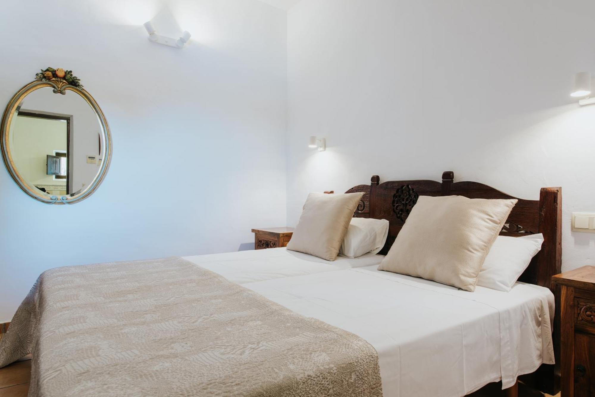 Villa & Guesthouse Paissa D'En Bernat カラ・タリダ エクステリア 写真