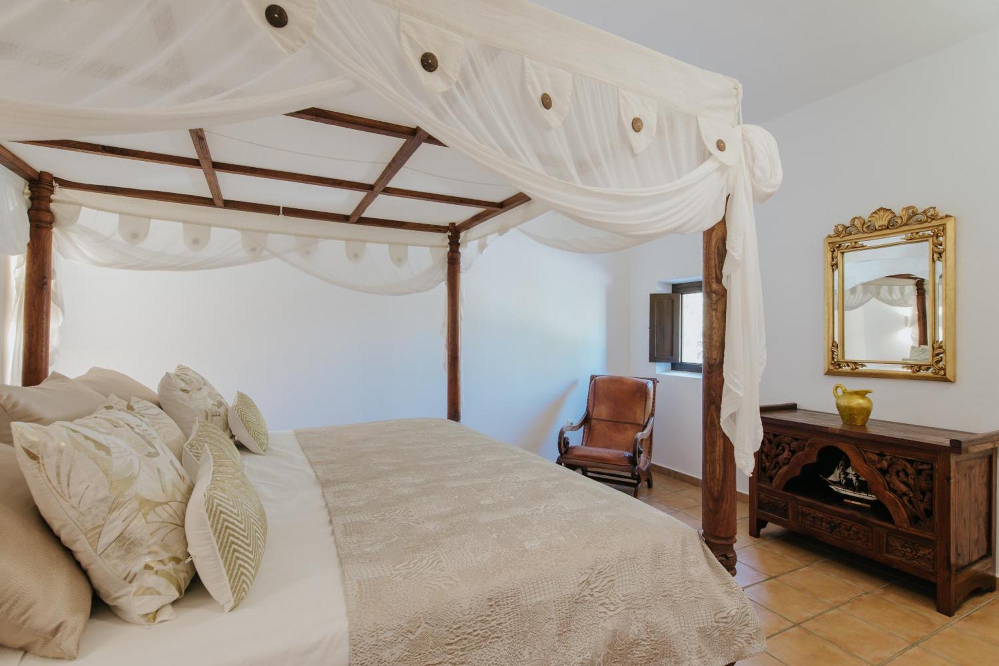Villa & Guesthouse Paissa D'En Bernat カラ・タリダ エクステリア 写真